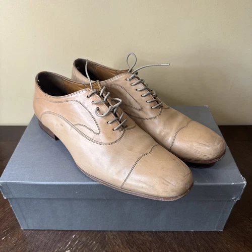 Alexander Mcqueen stringati in pelle verniciata beige taglia 44