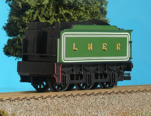HORNBY B12/3 B12 TENDER LNER GRÜN DAMPFGERÄUSCH SOUND aus EAST COAST PULLMAN SET - Bild 4 von 4