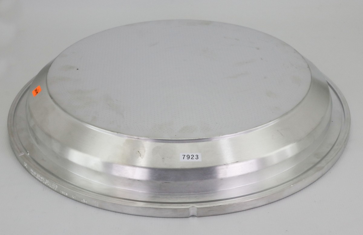 7923 APPLIED MATERIALS PLATE, GAS DISTRIBUTION, TXZ 300MM CVD 0040