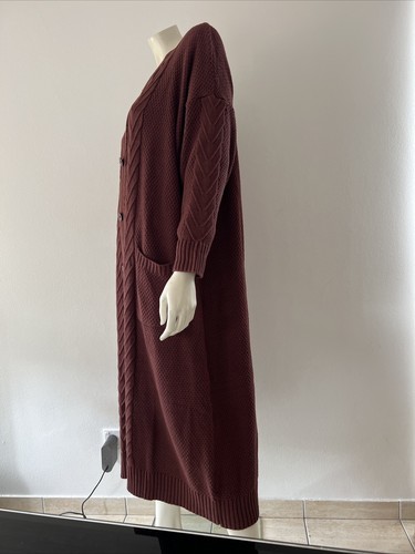 Curvaceous Lady Knitted Coat/ Brand New/ Size 22-24/ REP $199 - Picture 5 of 12