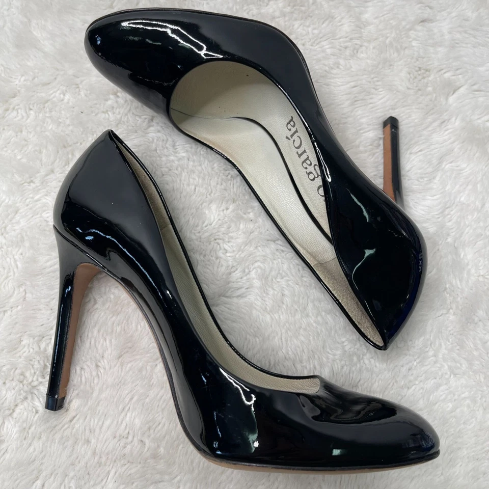 Pedro García Women's Black Patent Leather Round Toe Slip On Heel Shoes Size 38 - Image 3 of 4