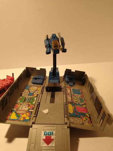 Vintage 1982 G1 TAKARA Optimus Prime Transformer w/ Trailer Part Unit Incomplete - Picture 15 of 20