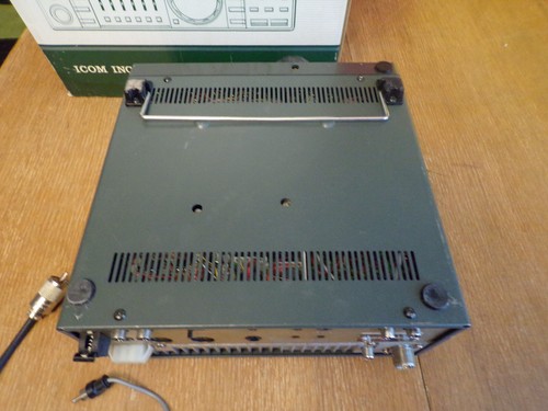 ICOM HF All-Band-Transceiver IC-735 (SSB CW AM FM) Allgemeine Abdeckung Empfänger-Teile - Bild 10 von 13