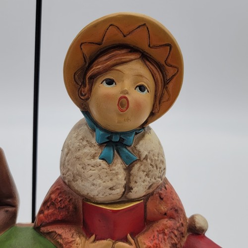 Vintage Japan Figure Paper Mache Christmas Carolers Family Street Lamp Post - Picture 8 of 16
