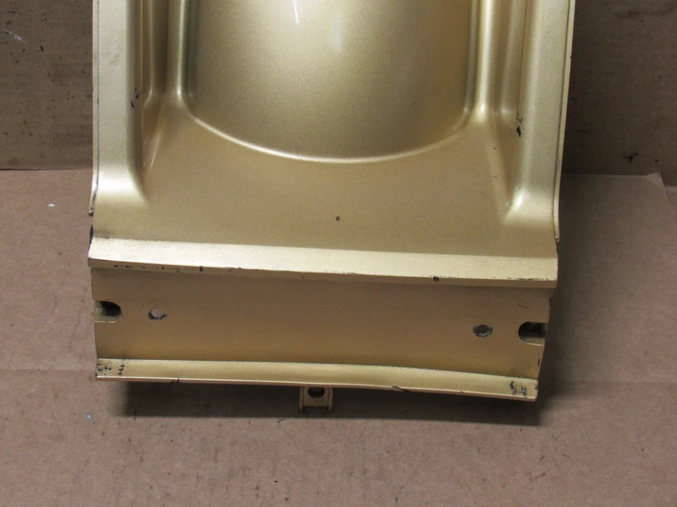 Guardabarros trasero dorado Honda GL1200 1985 Goldwing edición limitada 80102-MG9-770ZL Foto 2 de 4