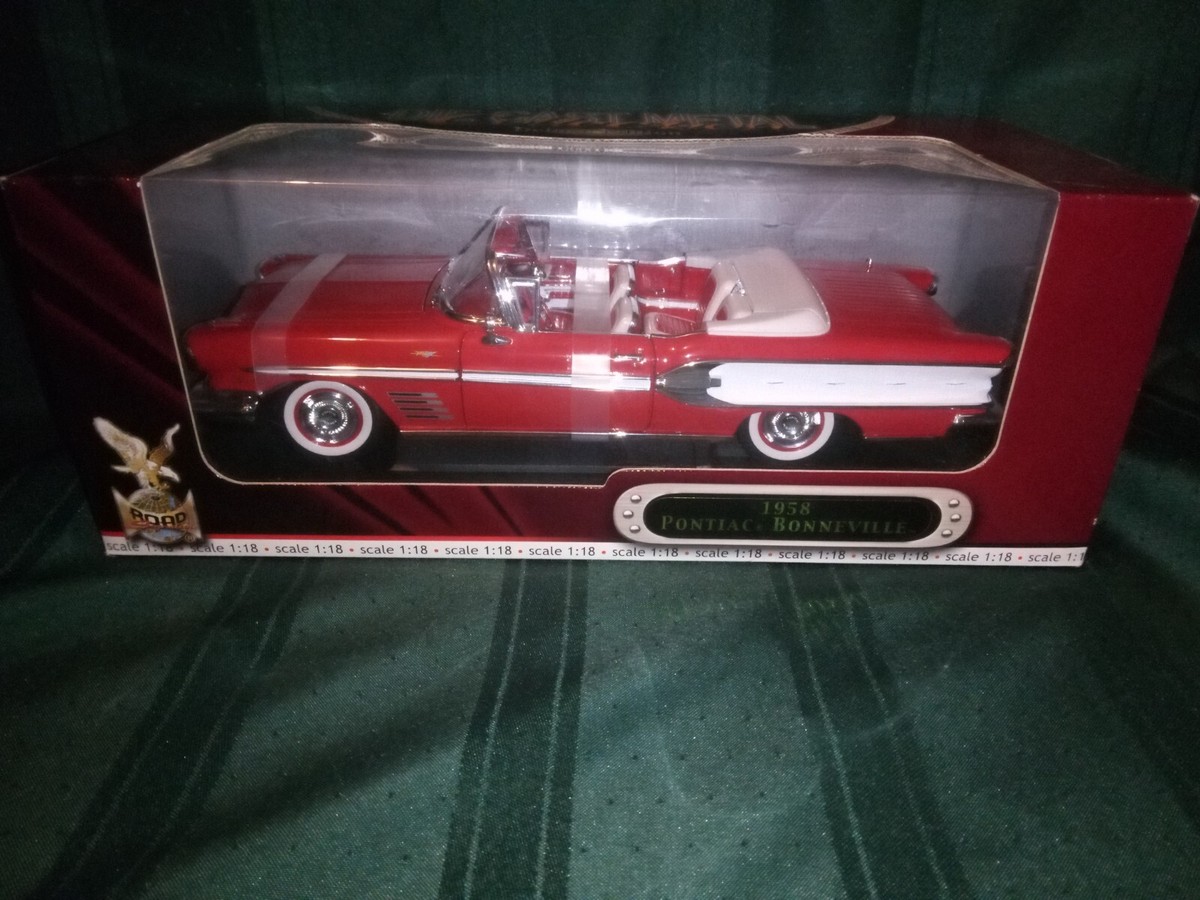 1958 Pontiac Bonneville Die Cast Red 1:18 Scale Model- Road