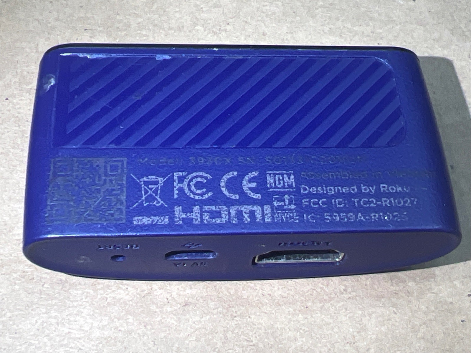 Roku HD Streaming Media Player - Model 3930X - Device and remote