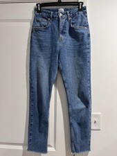 Urban Outfitters Women  s size 27 4 BDG Premium High Rise Skinny Jeans 214 