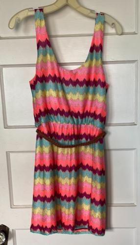Vestido Chevron Rosa Aqua y Amarillo Para Mujer Lily Rose Talla L - Imagen 3 de 5