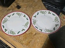 Royal Norfolk Christmas Stoneware Platters 10.5" Holly Mistletoe Fir 2 Plates