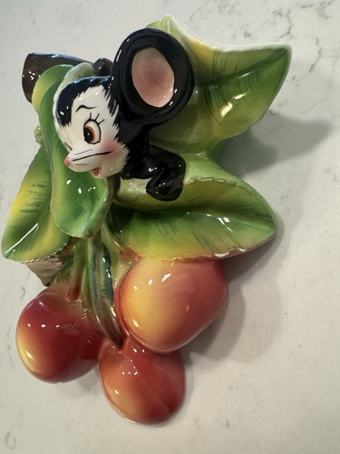 Rare Vintage Japan Enesco Kitsch Mouse & Cherries Ceramic Wall Pocket - Picture 4 of 11