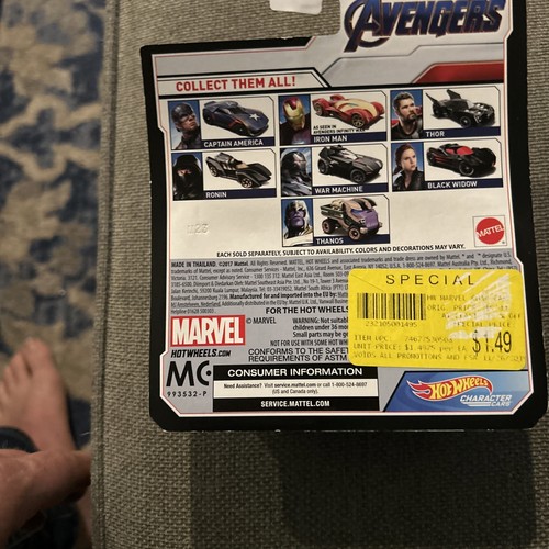NEW 2019 MATTEL HOT WHEELS MARVEL AVENGERS IRON MAN CHARACTER CARS - Picture 2 of 2