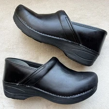 Dansko XP 2.0 Black Matte Leather Professional Clogs Women EU 39 US 8.5 - 9