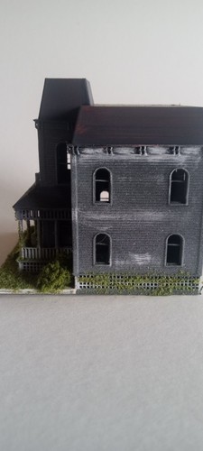 N Scale Haunted House - Picture 4 of 4