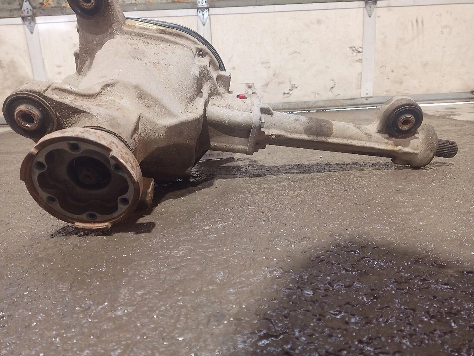 3.31 Ratio Front Carrier Axle from 2017 Ford Expedition 11474981 Foto 3 de 4