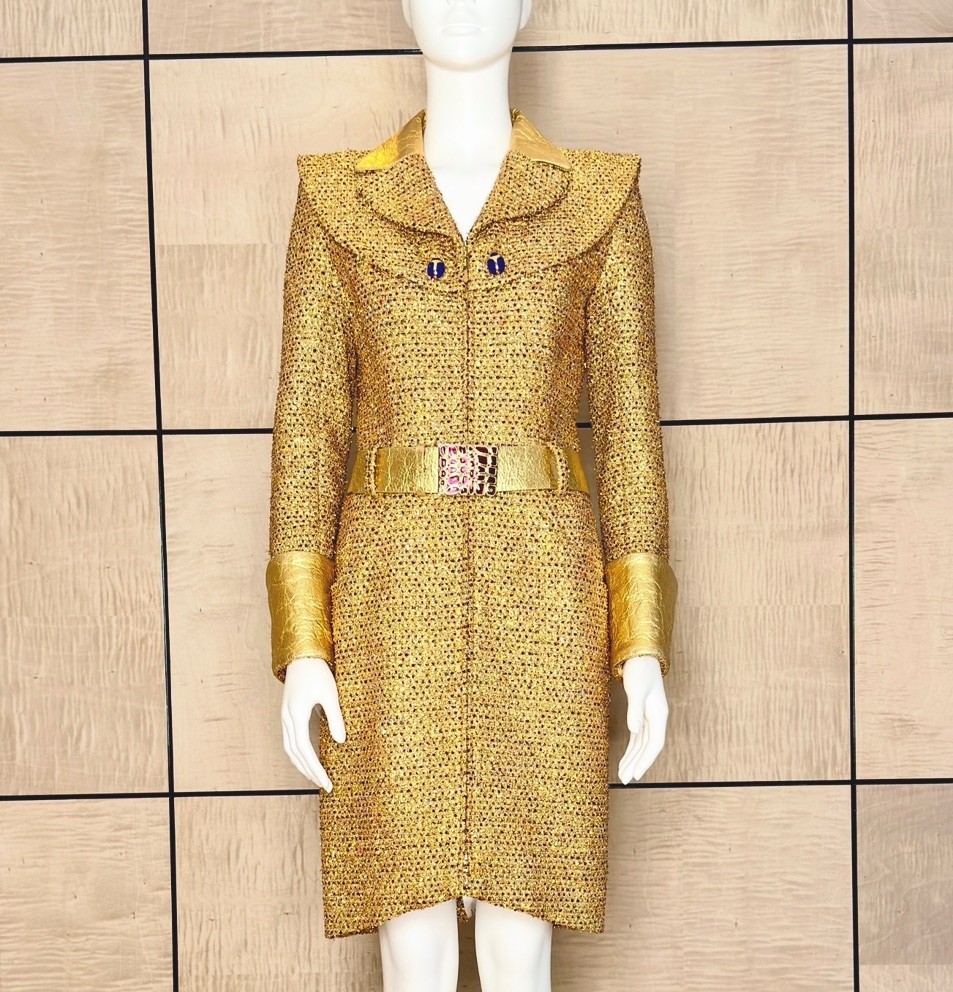 RARE COLLECTORS GOLD CHANEL COAT  BY KARL LAGERFELD MÉTIERS D´ART 2018  :36