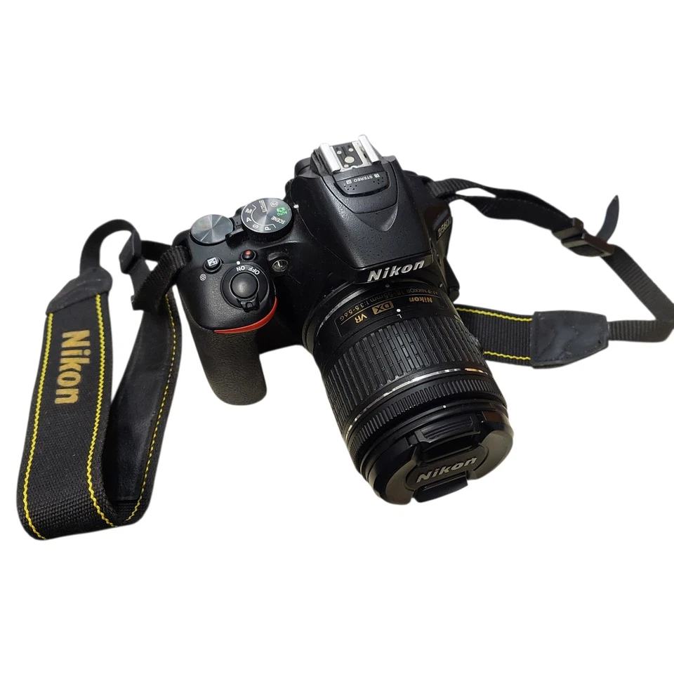 Nikon D5600, photo 1 of 5