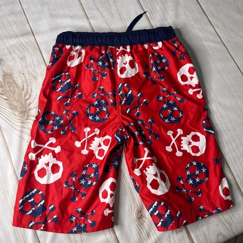 F40 Wave Zone Red, White, navy Skulls Bathing Suit Boys 12/14 - Picture 2 of 6
