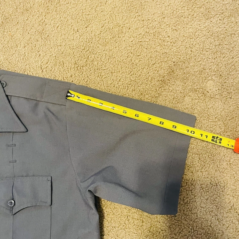 Men's ~FLYING CROSS 96R6691 Short Sleeve Gray Police Shirt~ Size Large Pre Owned - Image 4 of 4
