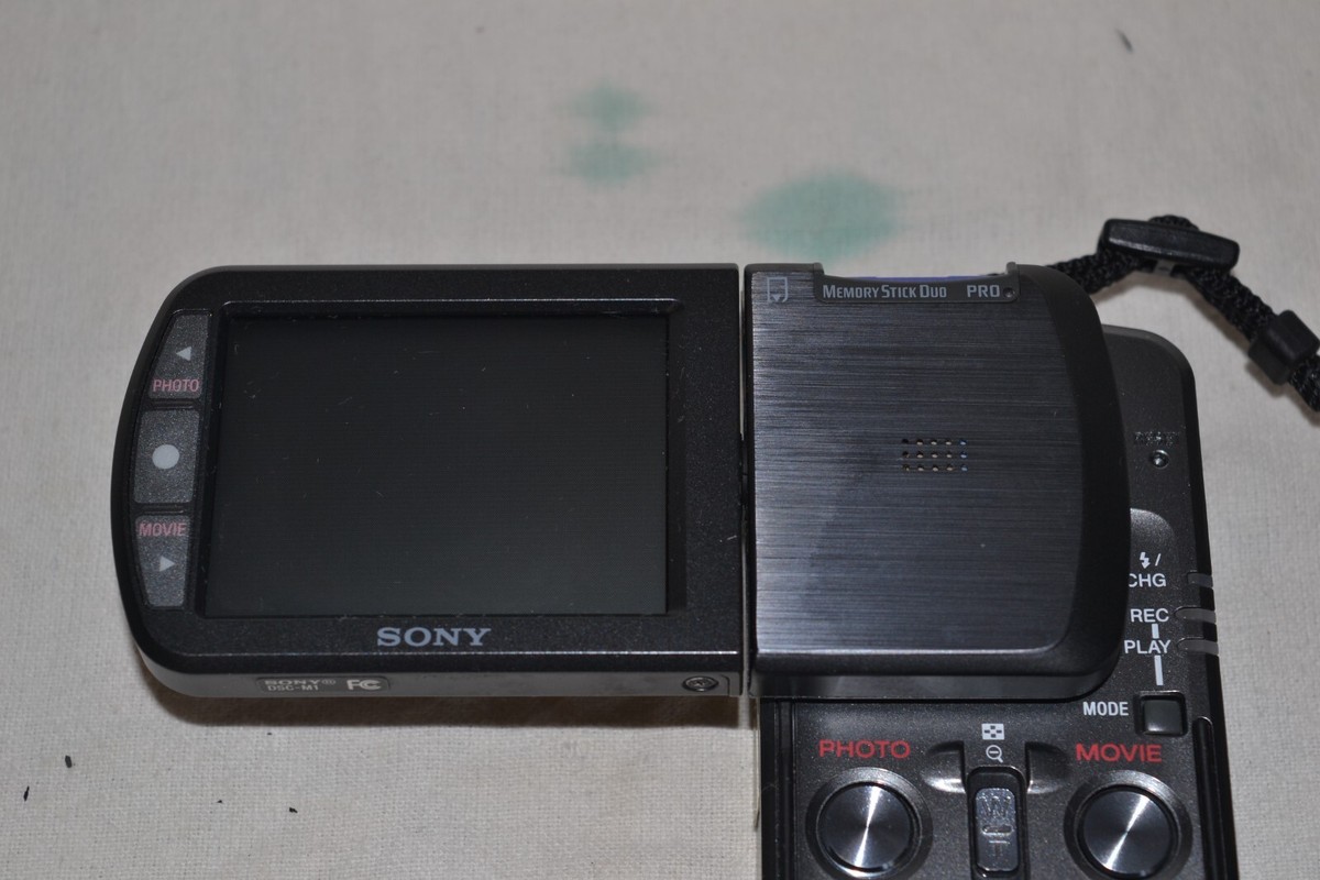 Sony Cyber-shot DSC-M1 5.1MP Digital Camera for Parts or