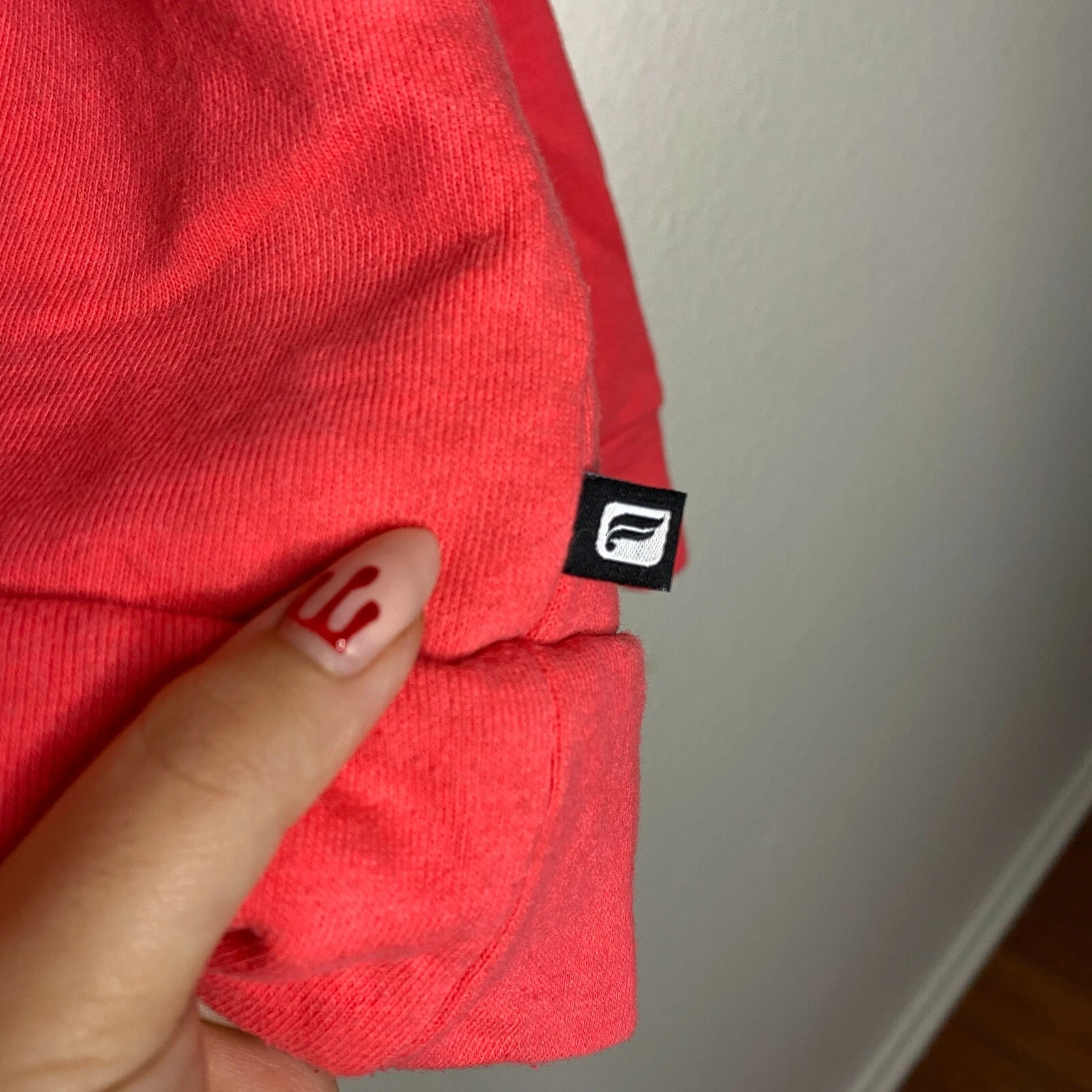 fabletics open-back ginger pullover shirt