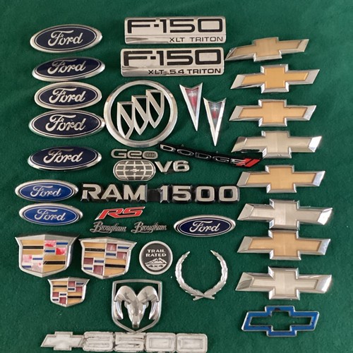 Vintage Automotive Emblems Lot Of 38 FORD CHEVROLET CADILLAC DODGE PONTIAC - Picture 3 of 5