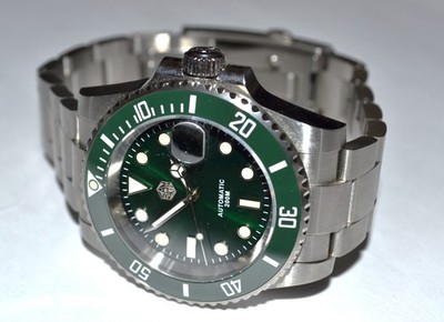 MINT San Martin SN017-G 200m AUTOMATIC Stainless GREEN on GREEN Heavy US SELLER