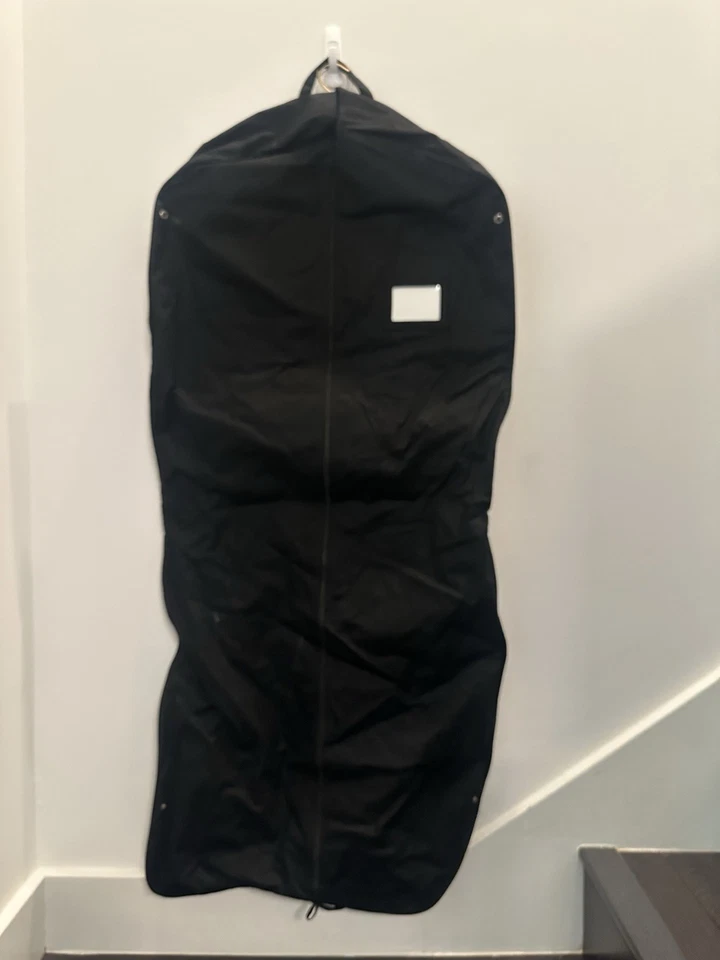 NUEVO AUTÉNTICO BOLSO DE ROPA CHANEL NEGRO NYLON CREMALLERA EXTRA LARGO 53.5" LARGO X 24" ANCHO Foto 2 de 3