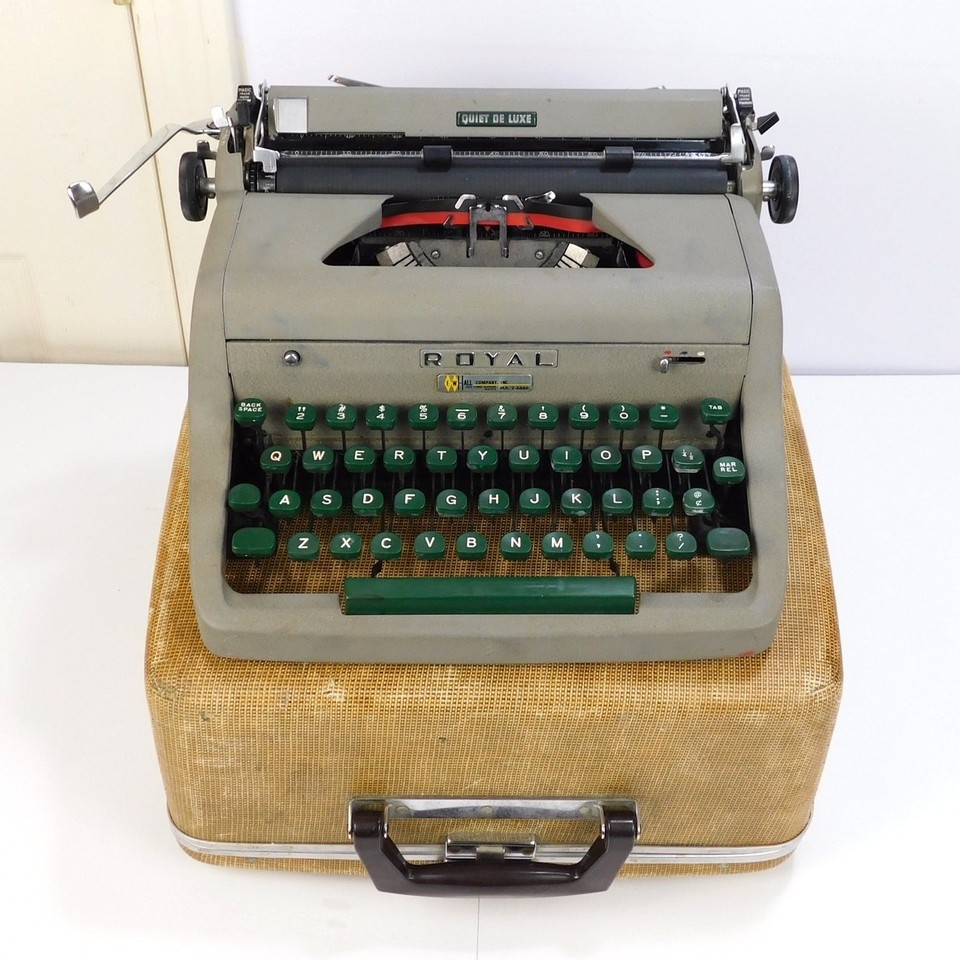 Vintage 1950s Royal Quiet De Luxe Typewriter Green Keys Case Tested Serviced USA