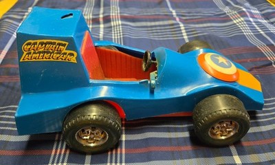 1976 MEGO CORP MARVEL COMICS CAPTAIN AMERICA ''AMERICAR'' PLASTIC VEHICLE