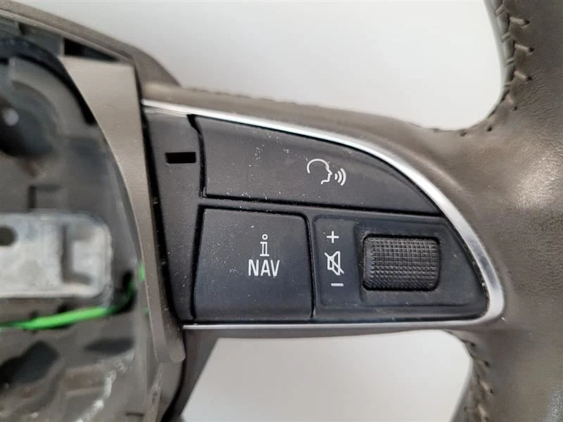 AUDI Q5 2009-2017 volante con crucero  Foto 2 de 4