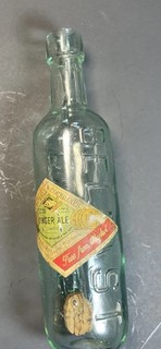 ANTIQUE BIRCHS BELFAST Cantrell & Cochran Ginger Ale Embossed Bottle W/label