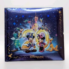 Disneyland Paris,Rare Find, Photos & Autographes book, H  17.3 X W 19 X D  1 Cm