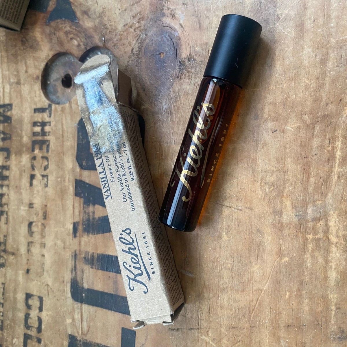 NIB Kiehl's Vanilla 1968 Essence Oil, VERY rare & IN BOX
