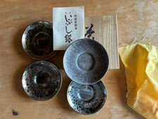 5 piattini da cerimonia del té chataku in ottone/rame e placcati in argento 