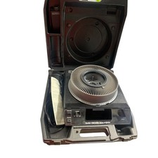 Vintage Kodak Carousel 4600 Projector with Remote and Case