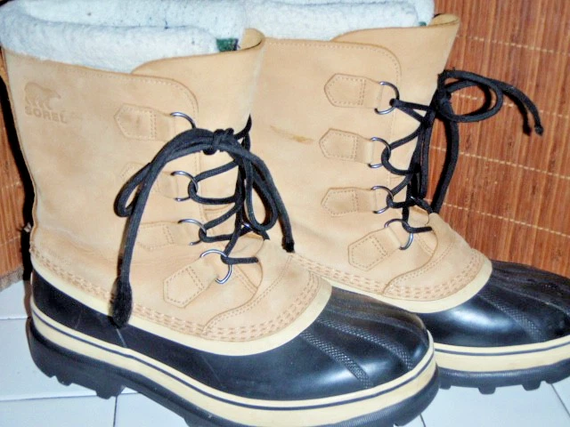 Sorel Men's Caribou Brown Nubuck Waterproof Winter Boots Size 9 NM 1000-281