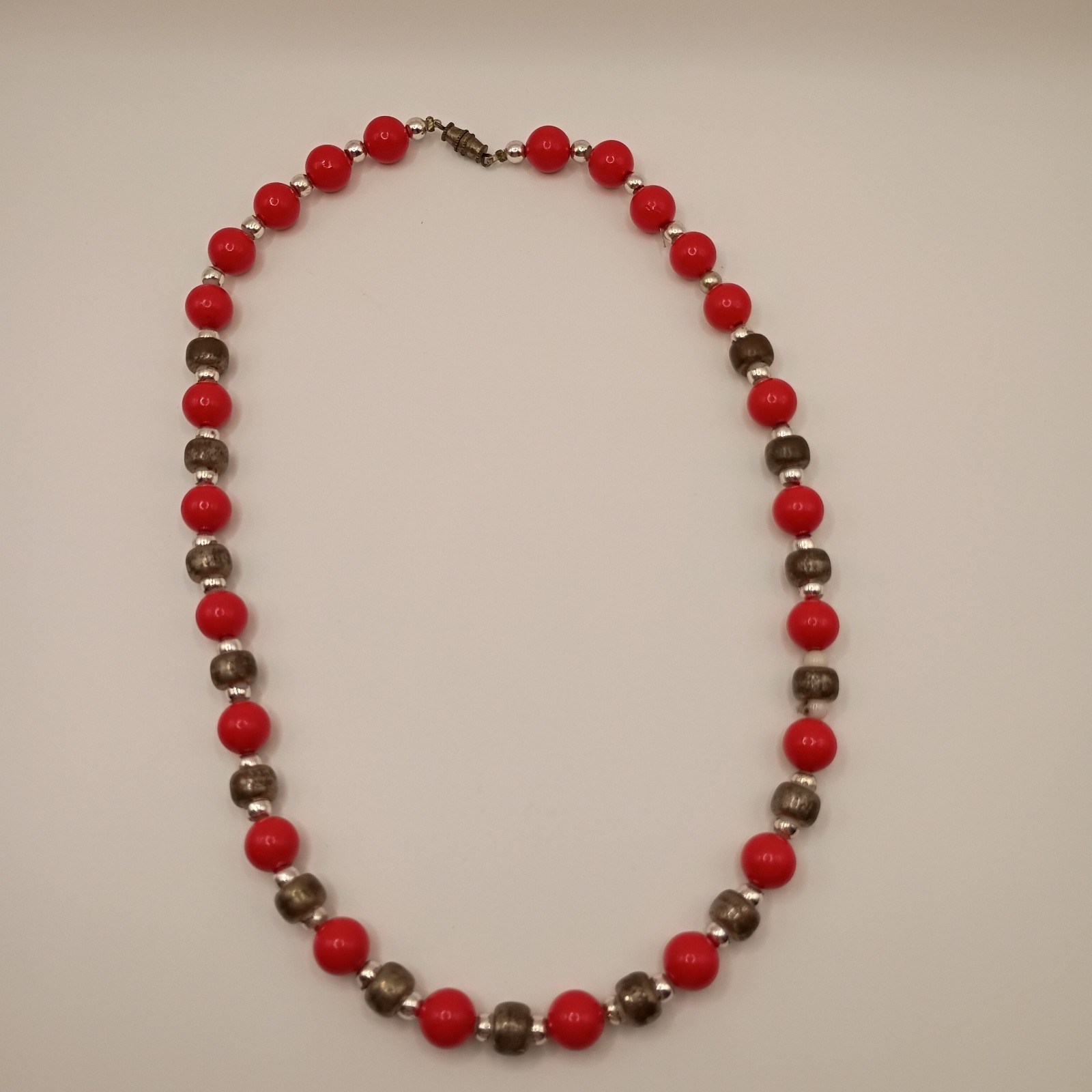 Vintage Red Enamel & Silver Tone Beaded Necklace 17