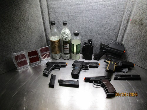 Lot of Airsoft Metal Pistols w Parts
