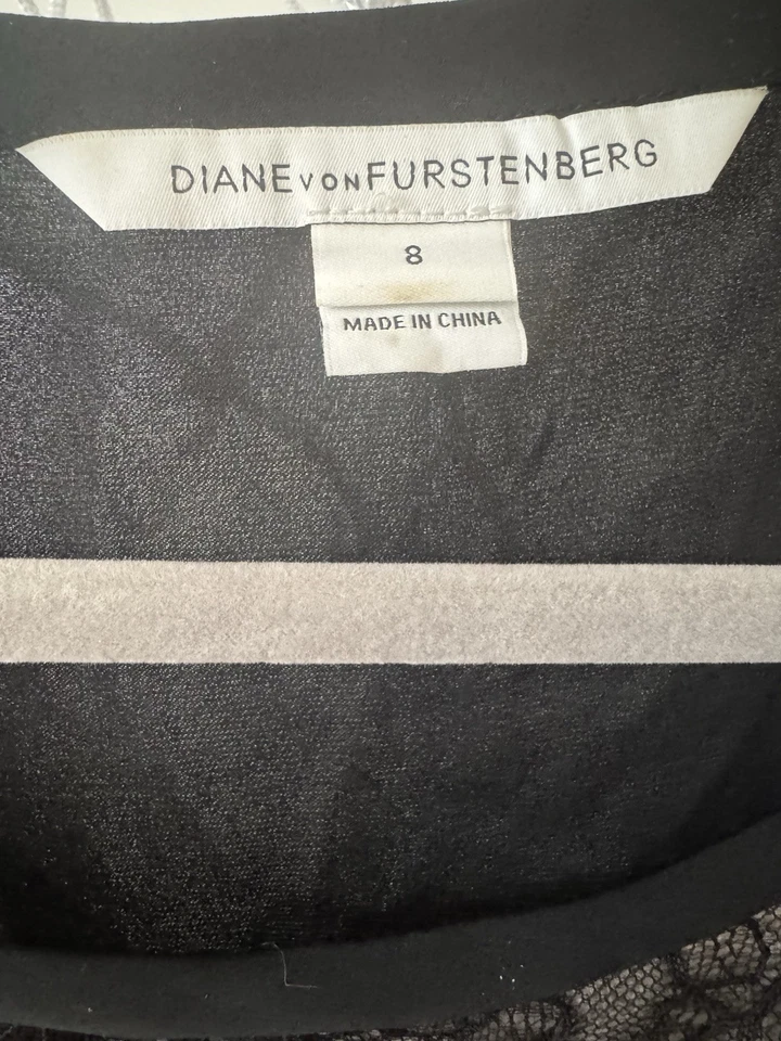 Diane von Furstenberg Lace Sheer Floral Top Size 8 Short Sleeve Blouse Elegant - Image 3 of 4