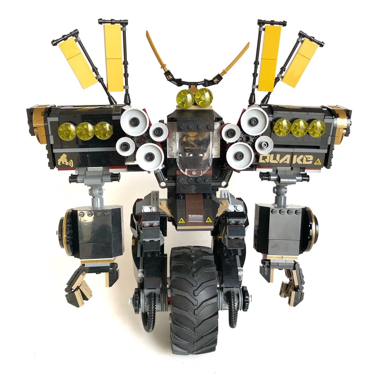 Lego Ninjago Quake Mech (70632) 100% Complete Missing 4 Mini