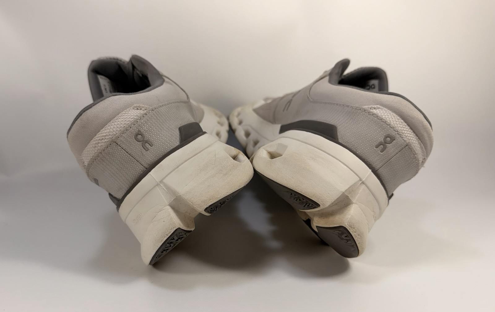 Swiss Engineering Ond Cloud runner 3ME10140622 Me… - image 7