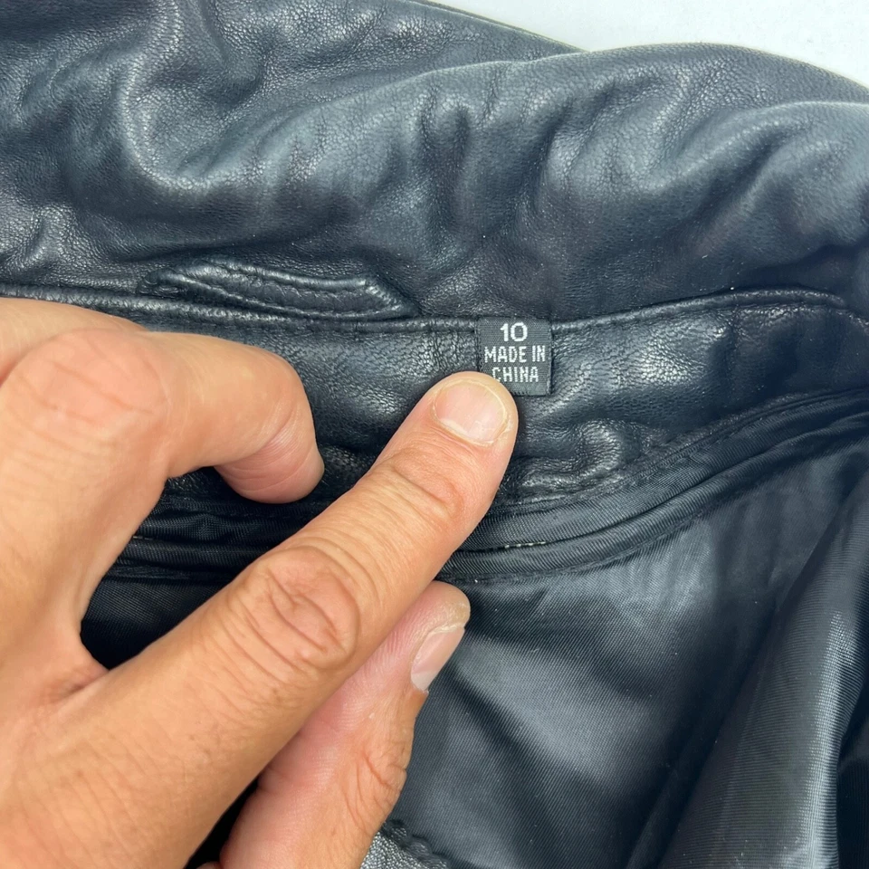 Tibor Womens Leather Jacket Size 10 Black Leather Vintage Button Long Lined - Image 4 of 4