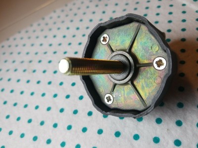 thule locking knob