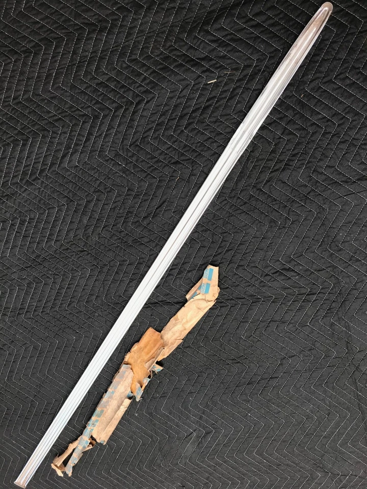 Dodge Coronet 440 1966 Hemi B carrocería Mopar nos guardabarros delantero moldura de lanza 2586305 Foto 4 de 4