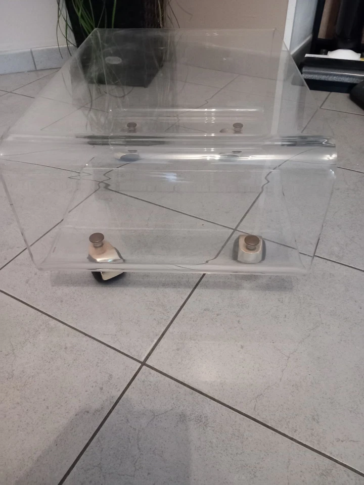 Table Basse En Plexiglas David Lange Les Invisibles Du Marais - Photo 4/4