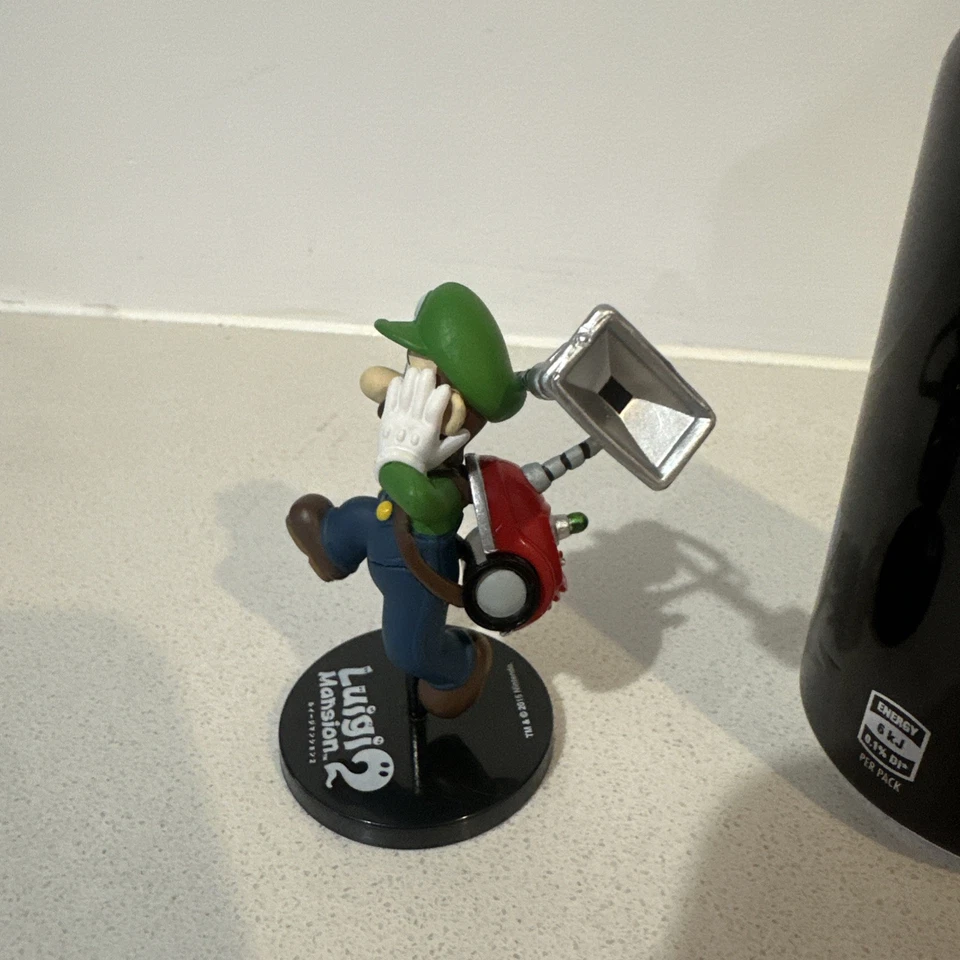 Luigi from Luigi's Mansion 2 - Medicom Ultra Detail Figure 2015 Japan — 第 2/4 张图片