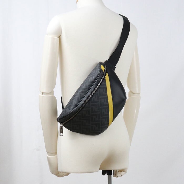 Used excellent condition FENDI body bag 7VA562 belt bag diagonal men s black image 8