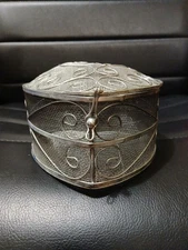 Things Remembered Heart Shaped Candle Basket Trinket Unused tarnish Metal Wire