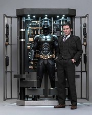 No shipper! Hot Toys MMS750 The Dark Knight 1/6 Batman Armory w/Bruce Wayne 2.0